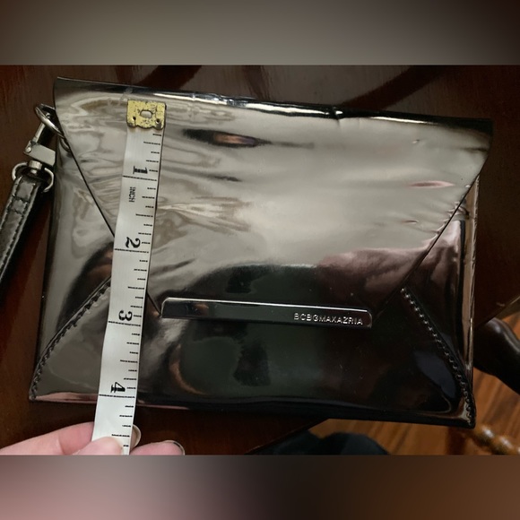 SOLD! BCBGMAXAZRIA wristlet - Picture 4 of 4